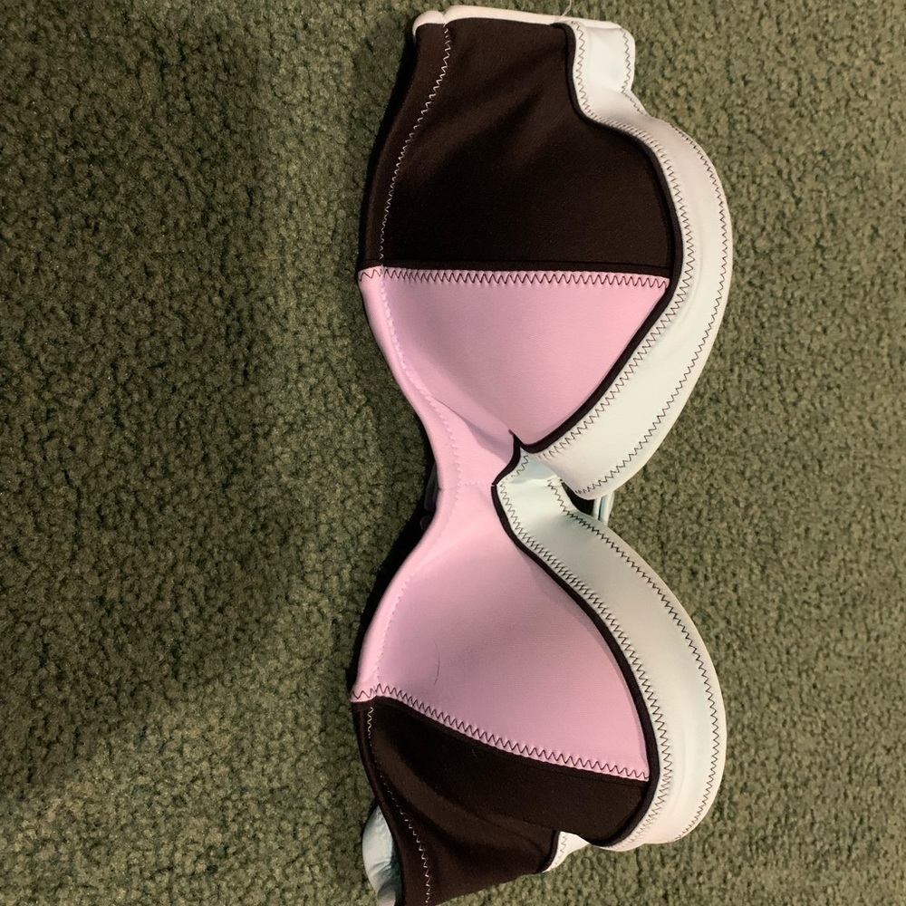 Victoria’s Secret bikini top